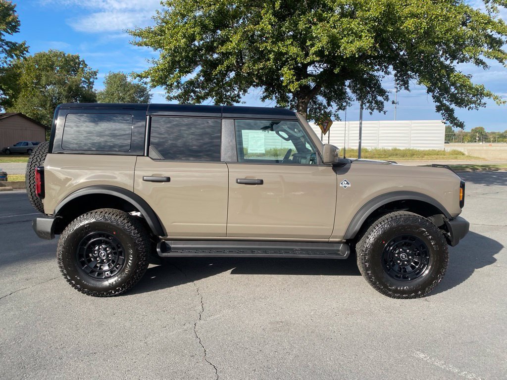 New 2026 Ford Bronco Outer Banks w/ Sasquatch Package AWD/4WD image 8