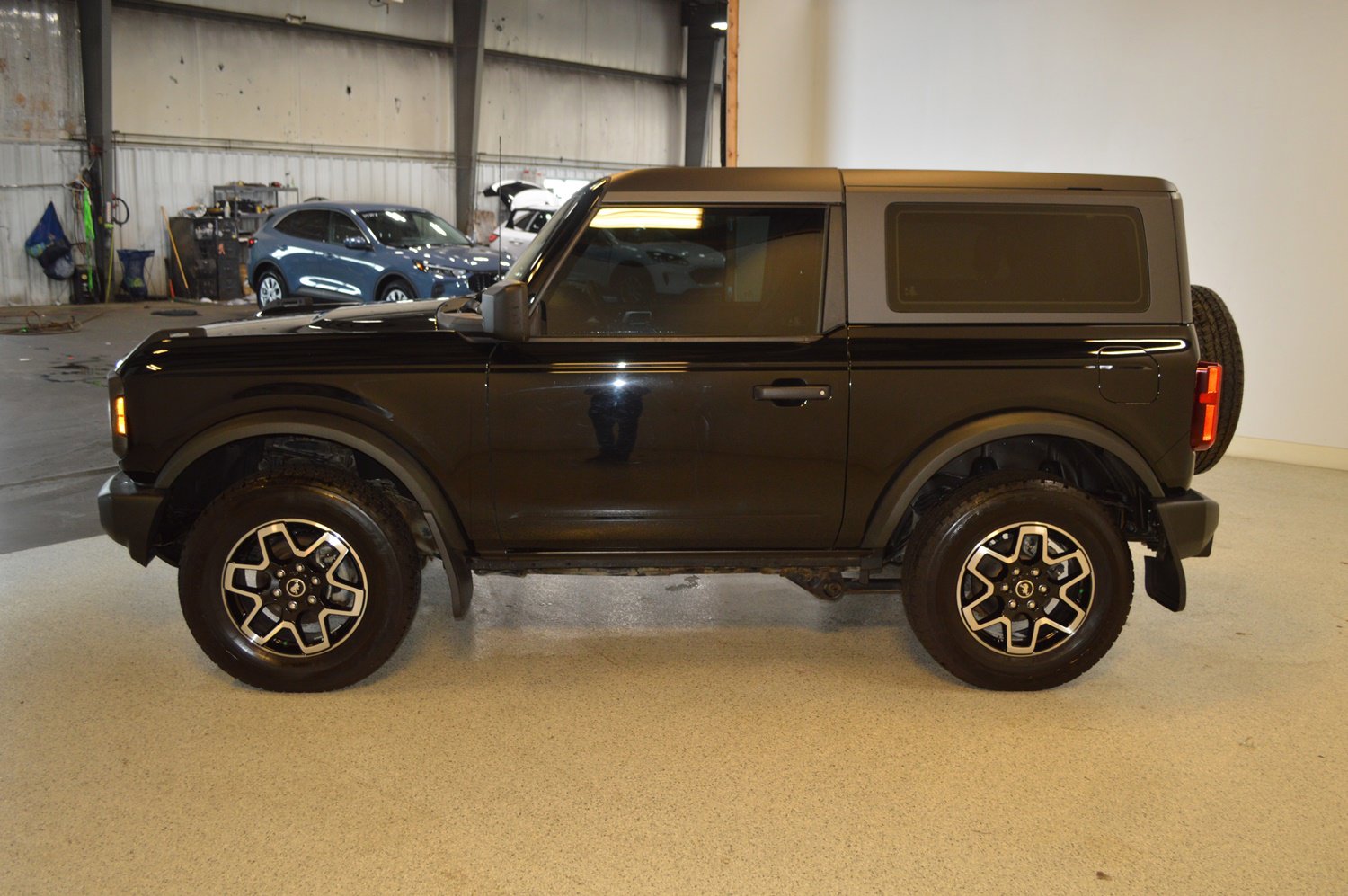 Used 2023 Ford Bronco 2-Door image 6