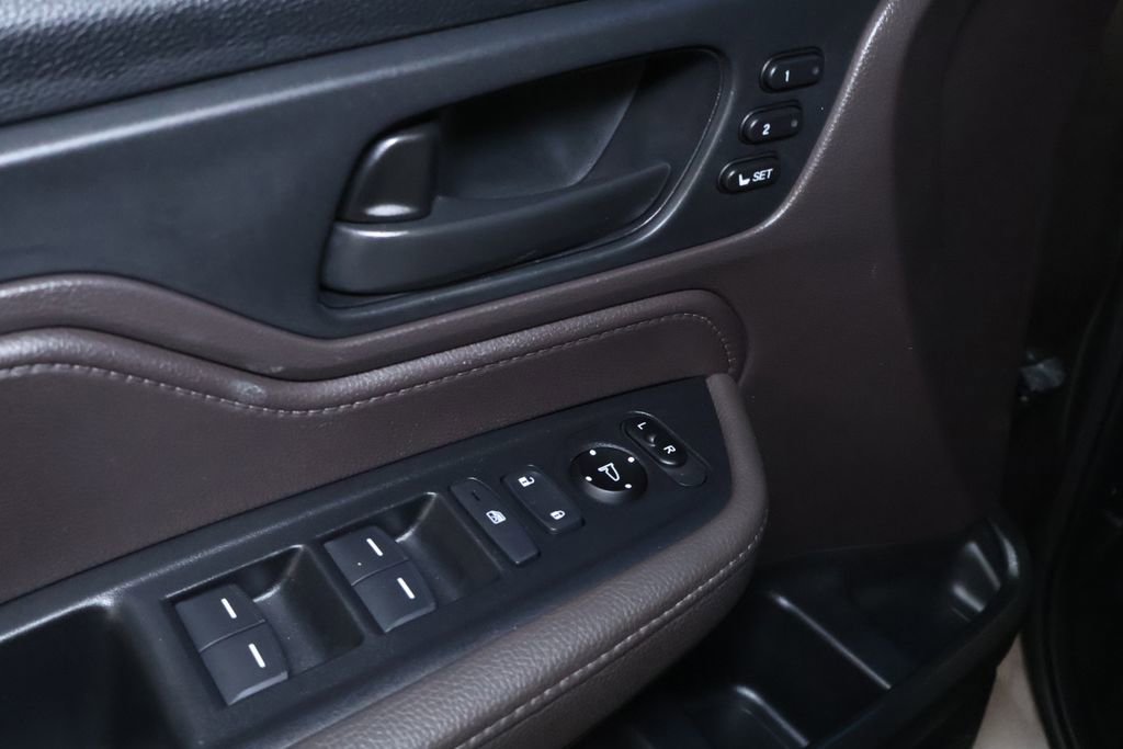 Used 2019 Honda Odyssey EX-L image 13