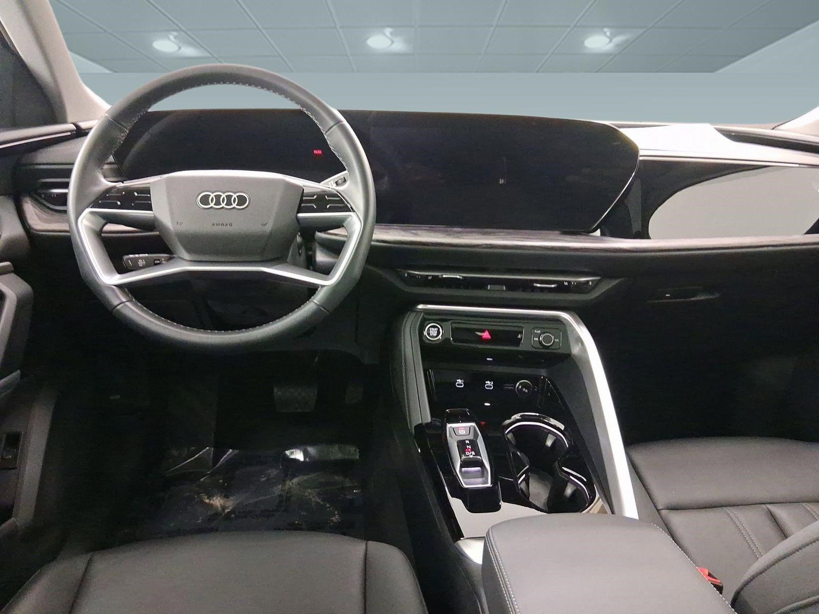 Used 2025 Audi Q5 Premium Plus w/ Premium Plus image 4
