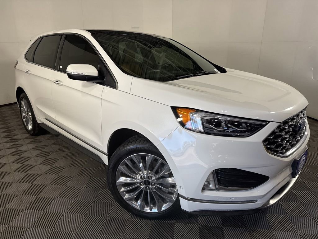 Used 2024 Ford Edge Titanium w/ Titanium Elite Package image 2