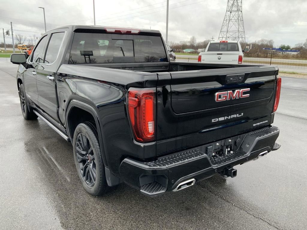 Used 2024 GMC Sierra 1500 Denali AWD/4WD image 5