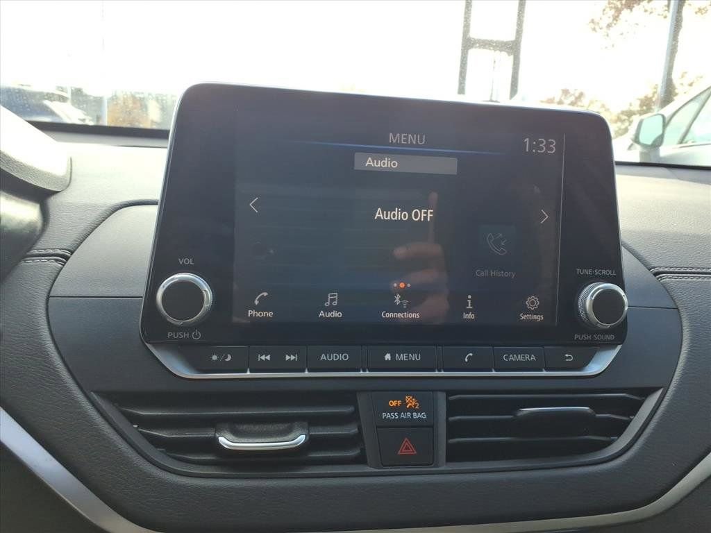 Used 2021 Nissan Altima 2.5 SV w/ SV Premium Package image 17