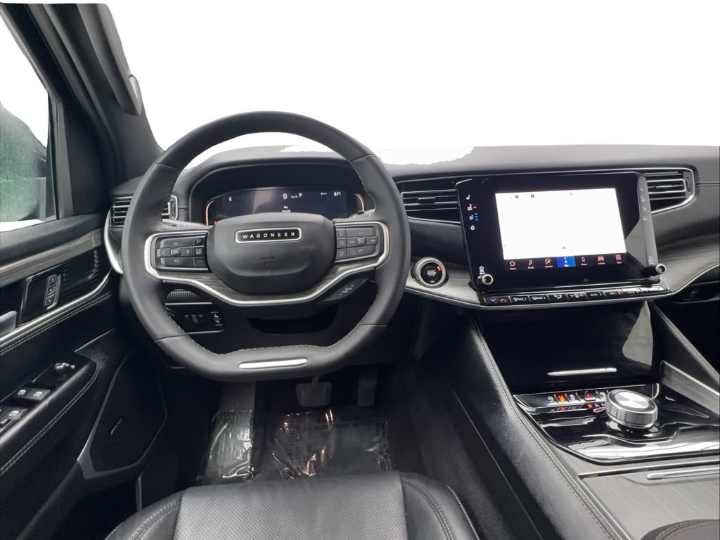 Used 2024 Jeep Wagoneer L Series II RWD image 39