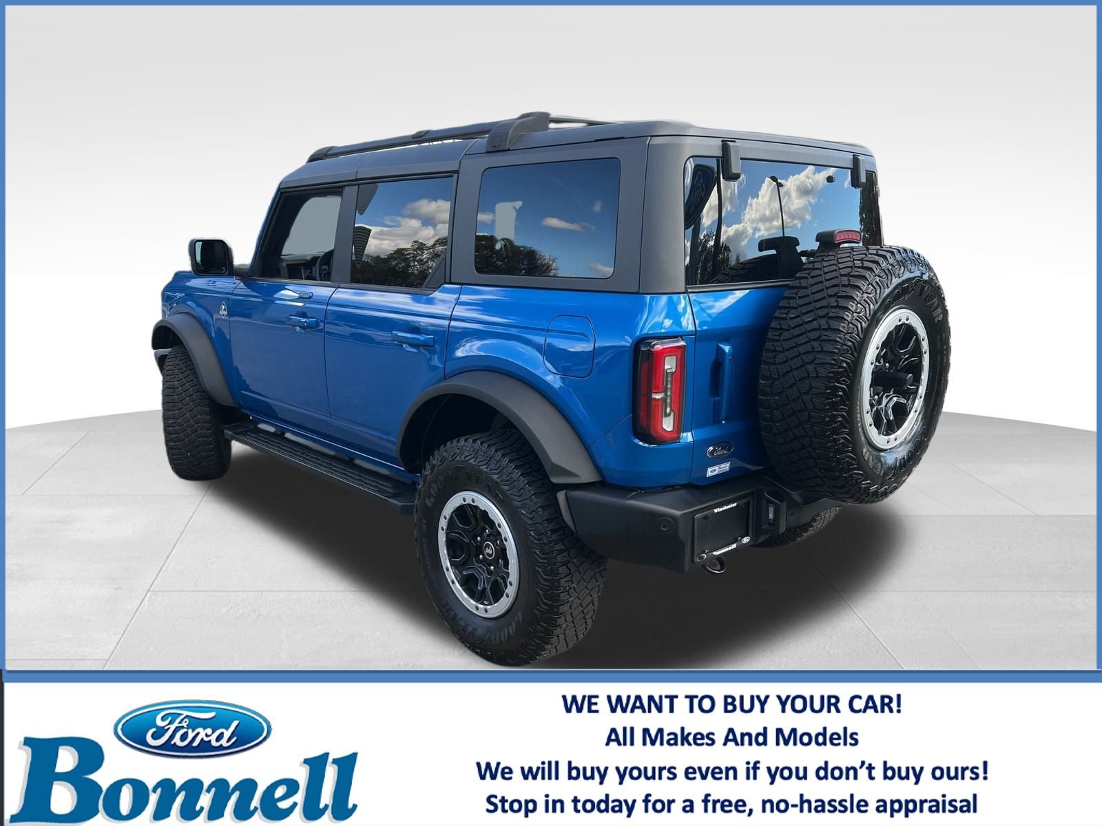 Used 2023 Ford Bronco Outer Banks w/ Sasquatch Package image 3