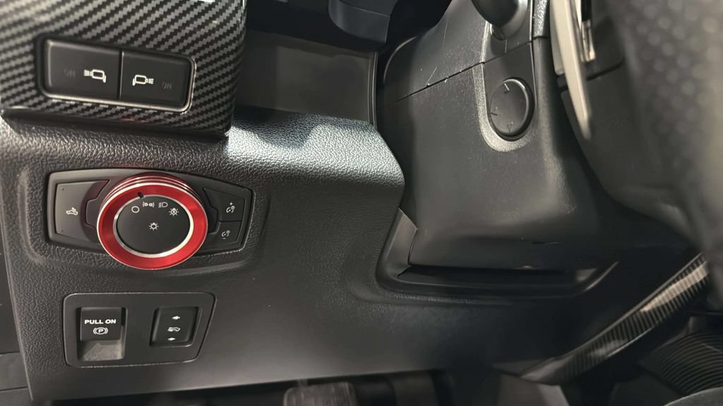 Used 2019 Ford F150 Raptor w/ Equipment Group 802A Luxury AWD/4WD image 32