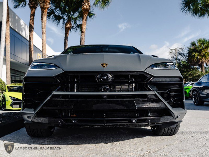 Used 2025 Lamborghini Urus SE image 10