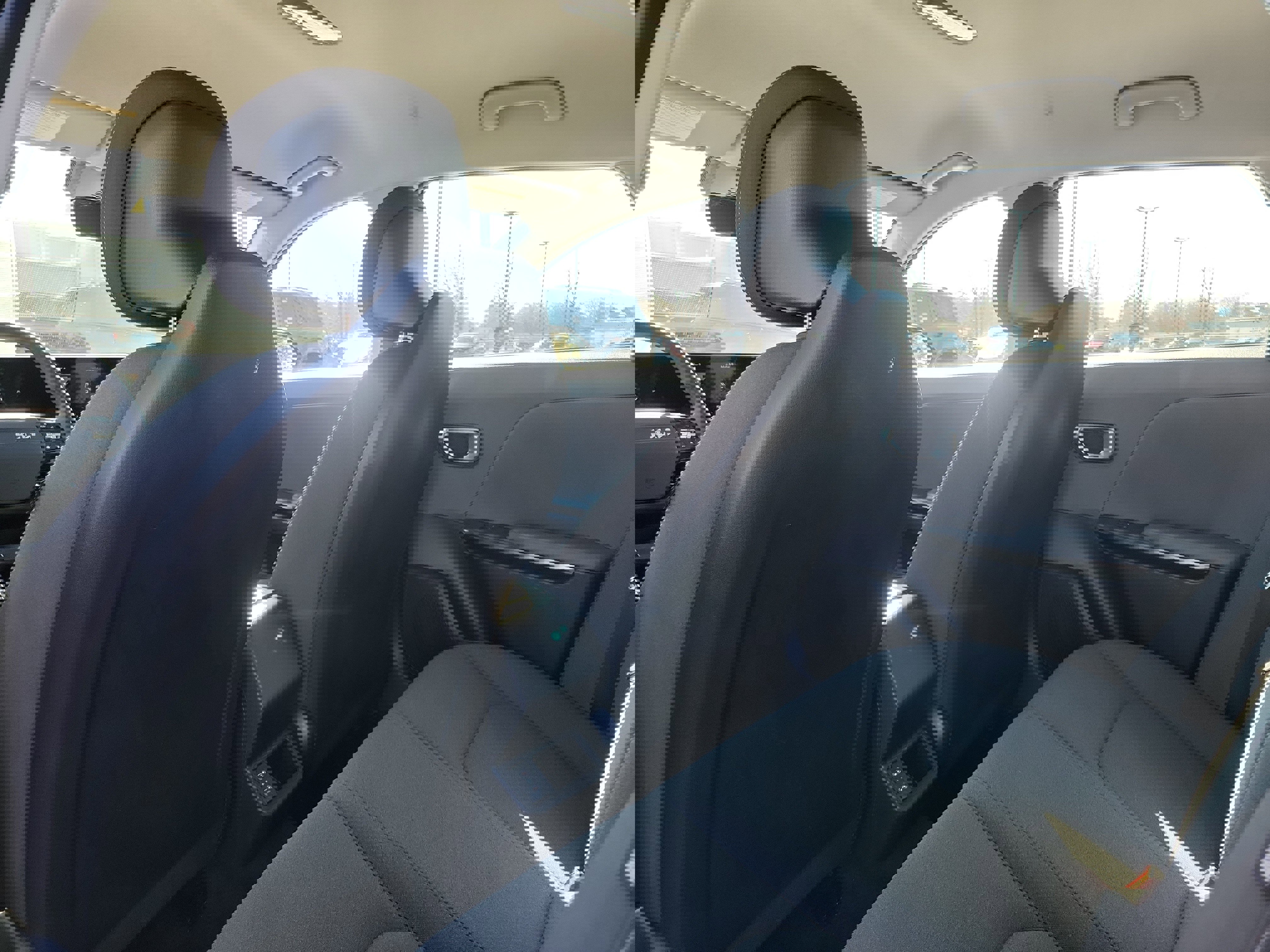 Used 2025 Kia K4 LXS image 14