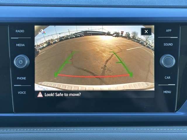 New 2024 Volkswagen Taos SE image 20