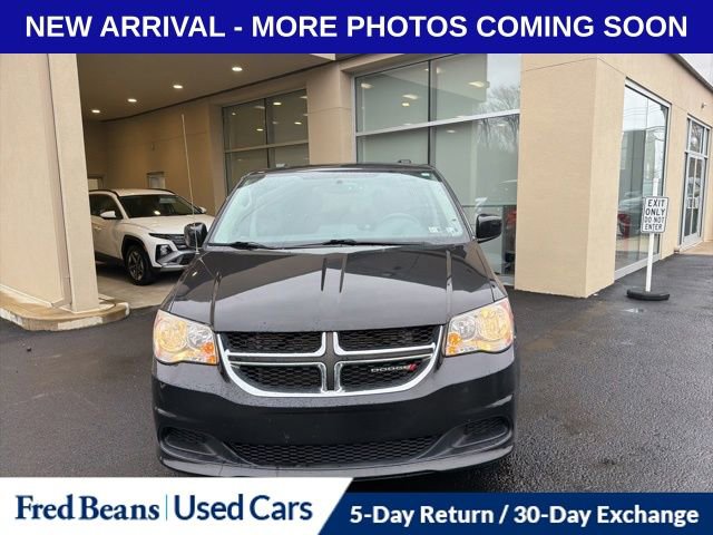 Used 2016 Dodge Grand Caravan SXT w/ UConnect Hands-Free Group video 2