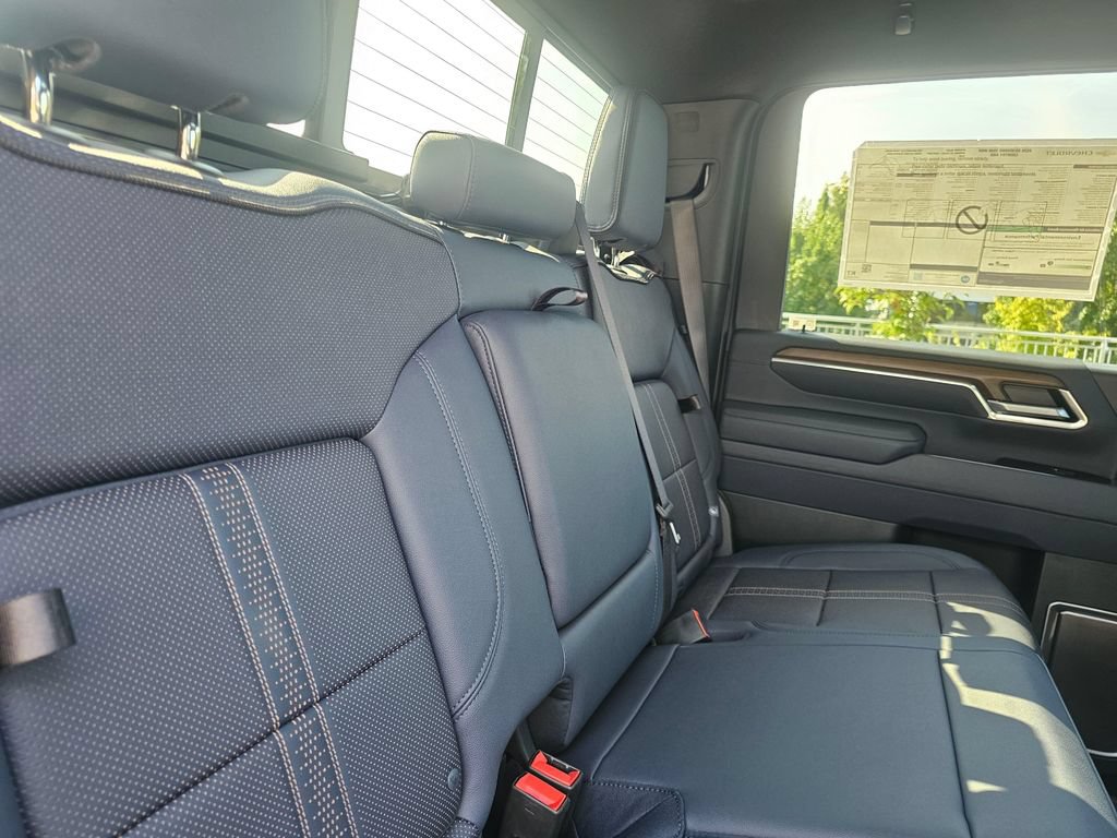 New 2026 Chevrolet Silverado 3500 High Country w/ High Country Premium Package AWD/4WD image 13