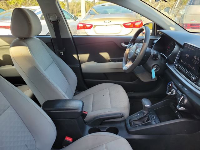 Used 2023 Kia Rio S image 32