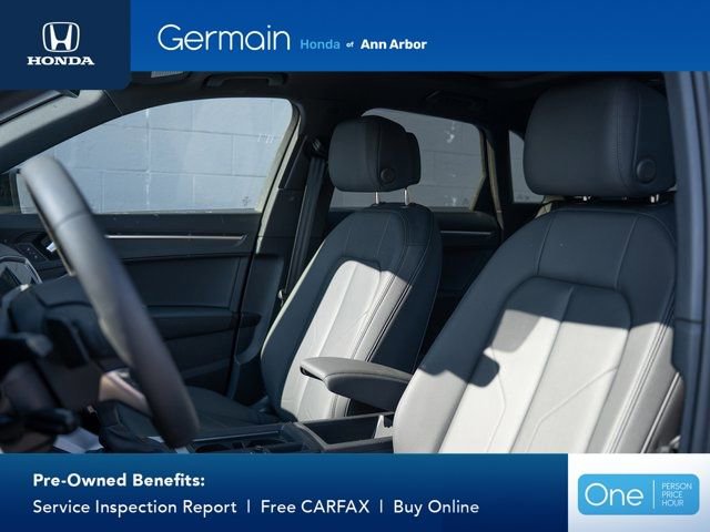 Used 2025 Audi Q3 2.0T Premium Plus w/ Premium Plus Package AWD/4WD image 5