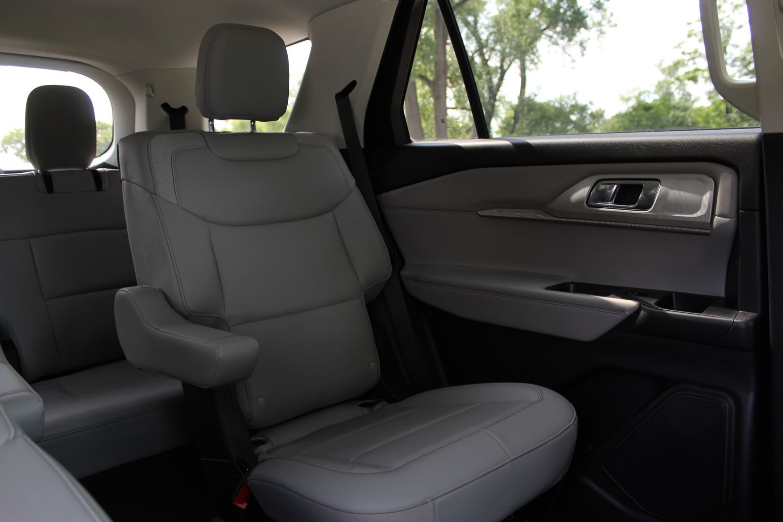 New 2026 Ford Explorer Active w/ Active Comfort Package AWD/4WD image 14
