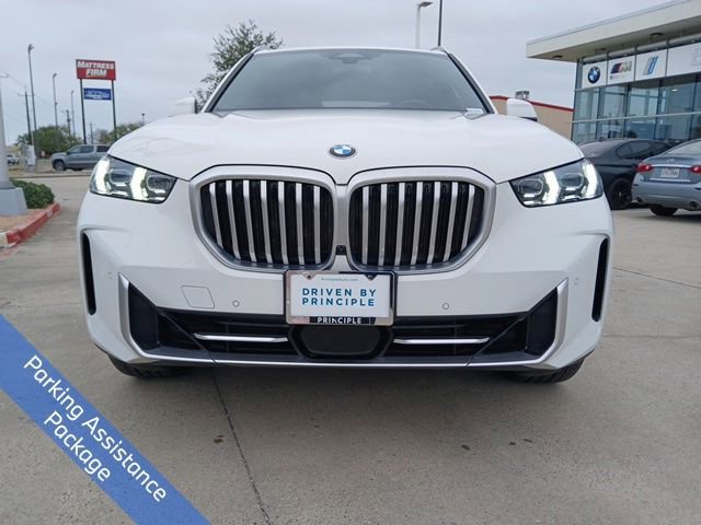 Used 2025 BMW X5 sDrive40i w/ Premium Package image 2