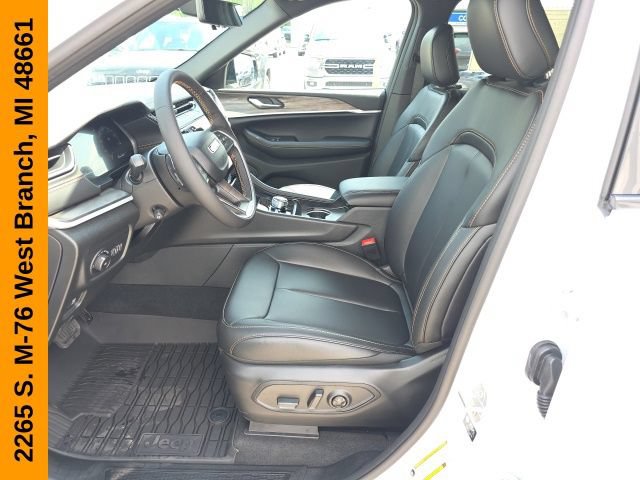 New 2026 Jeep Grand Cherokee L Limited AWD/4WD image 15