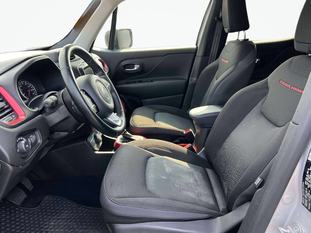 Used 2021 Jeep Renegade Trailhawk AWD/4WD image 15