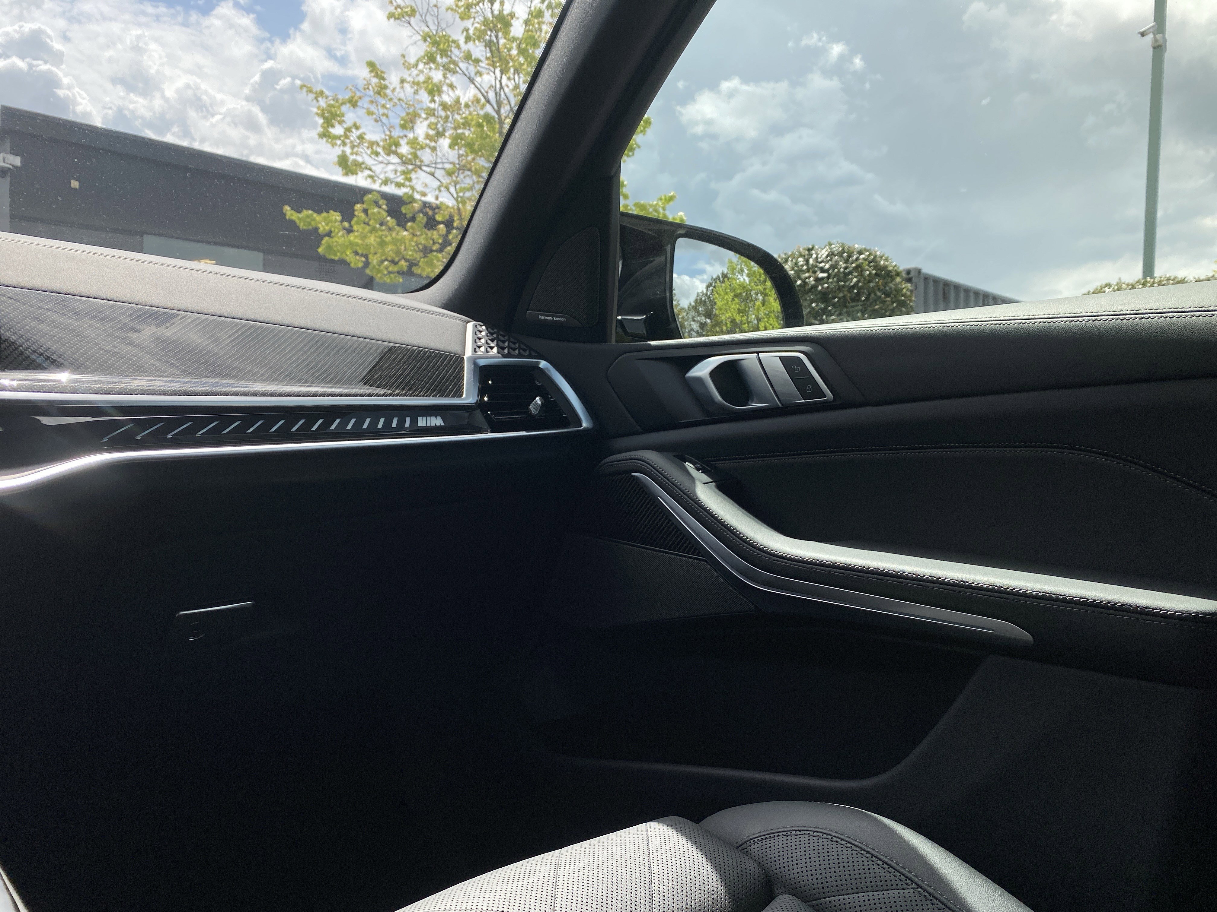 Used 2026 BMW X5 M60i image 43