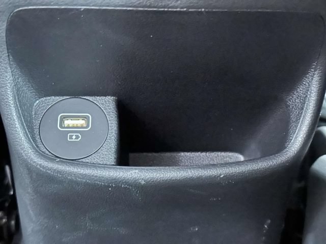 Used 2023 Hyundai Kona Limited AWD/4WD image 17