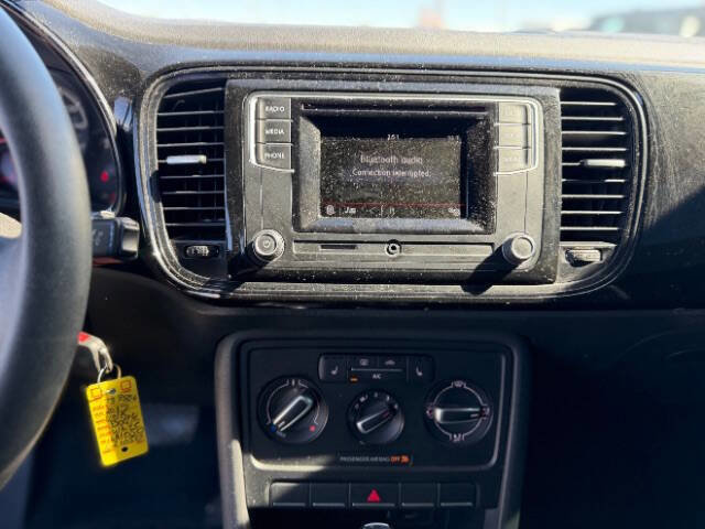 Used 2017 Volkswagen Beetle 1.8T image 13