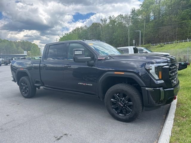 Used 2024 GMC Sierra 2500 AT4 w/ AT4 Preferred Package image 13