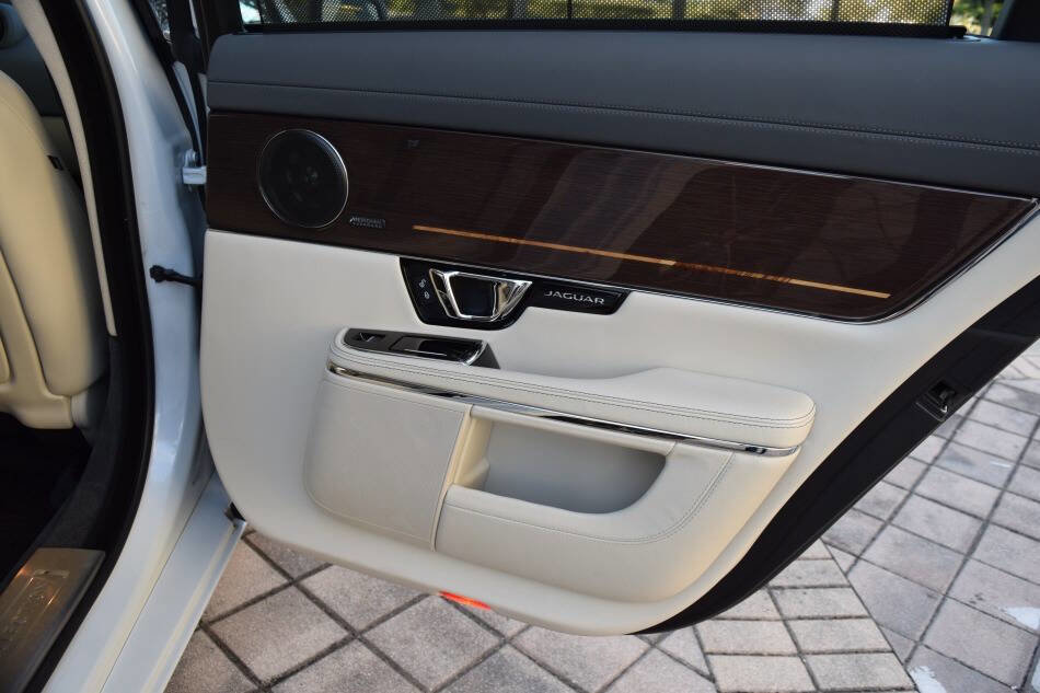 Used 2019 Jaguar XJ Collection image 76