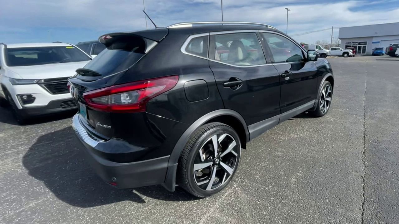 Used 2022 Nissan Rogue Sport SL AWD/4WD image 9