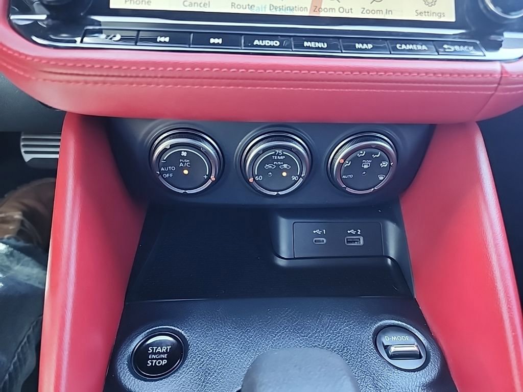 Used 2024 Nissan Z Performance w/ Floor Mat Package image 20