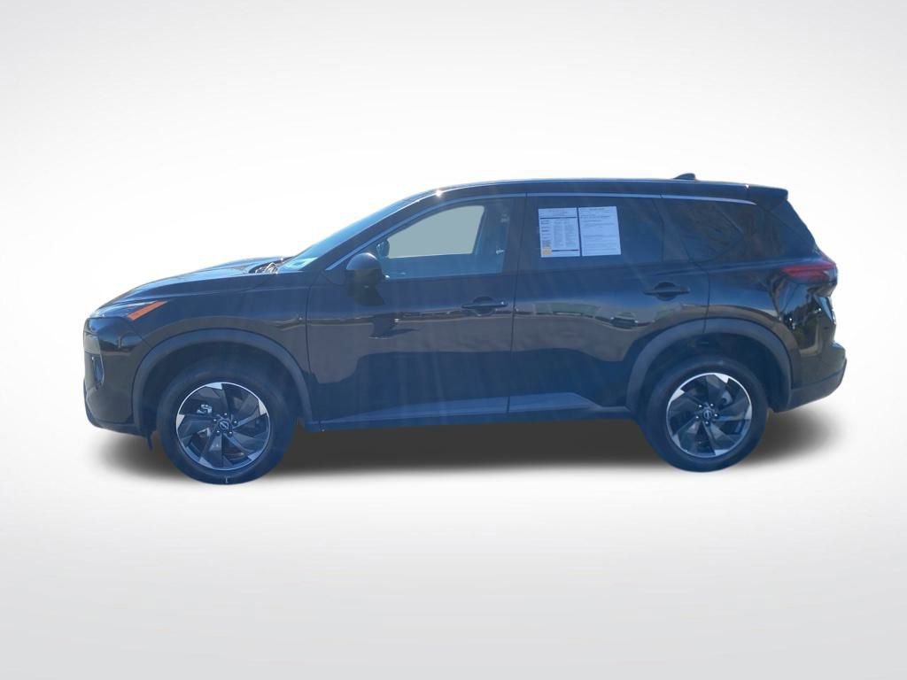 Used 2024 Nissan Rogue SV image 4