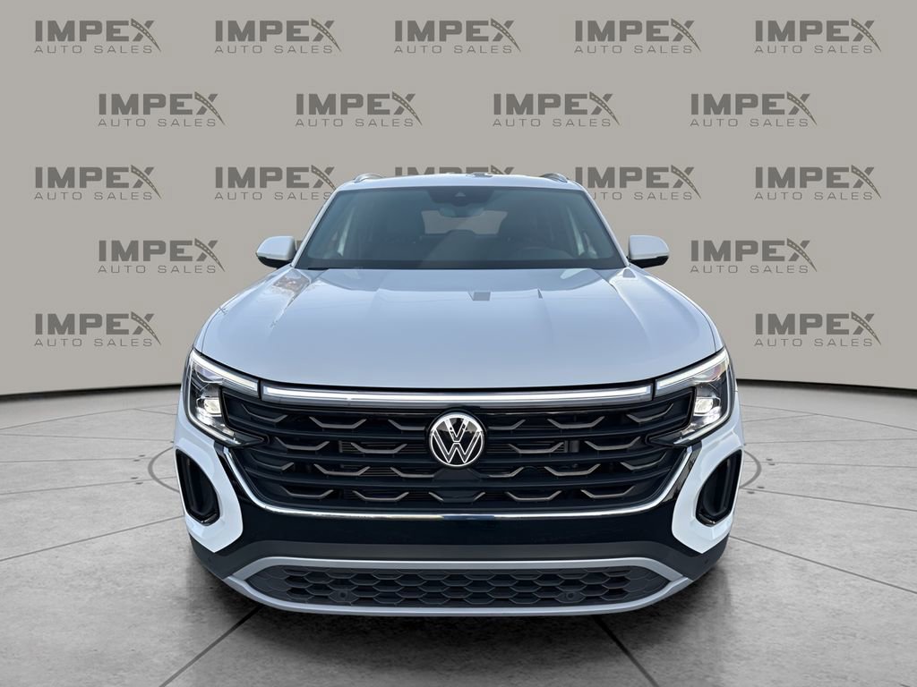Used 2025 Volkswagen Atlas Cross Sport SE image 8