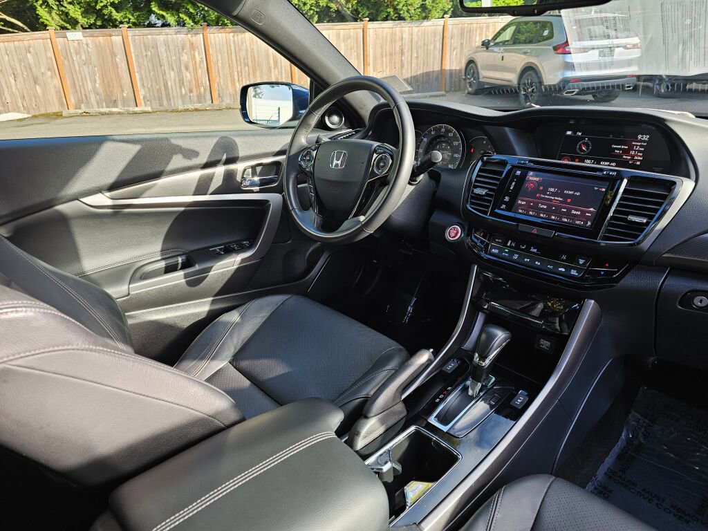 Used 2016 Honda Accord EX-L image 10