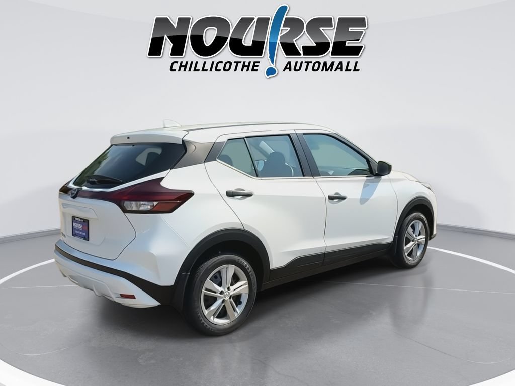New 2025 Nissan Kicks Play S FWD image 8