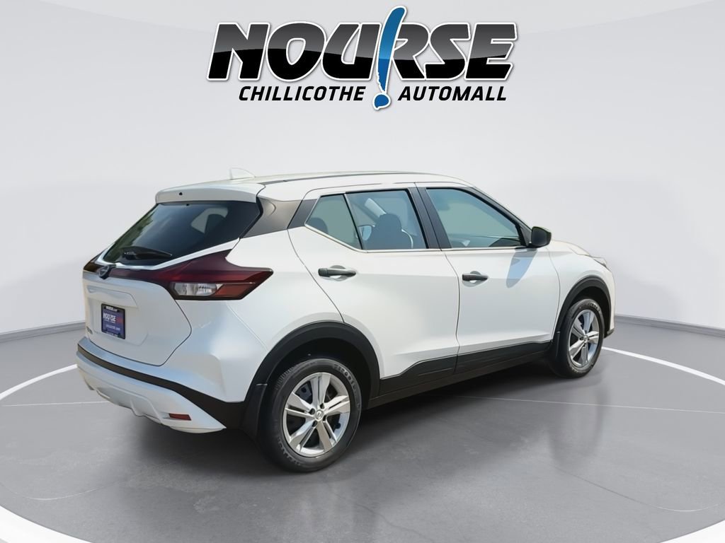 New 2025 Nissan Kicks Play S image 8