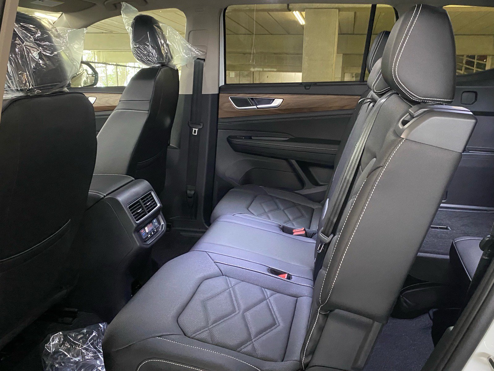 New 2026 Volkswagen Atlas SE AWD/4WD image 11