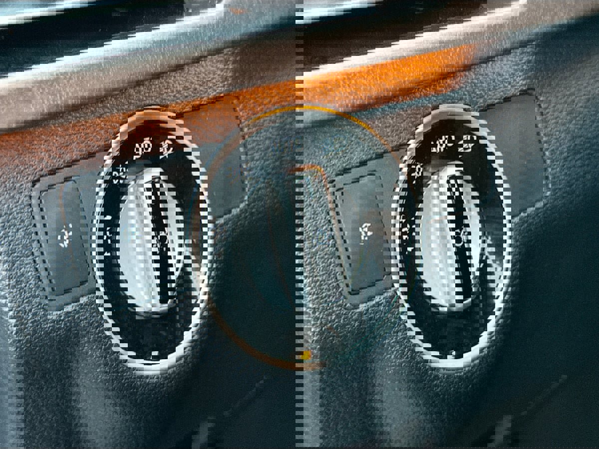 Used 2013 Mercedes-Benz E 350 4MATIC Wagon image 10