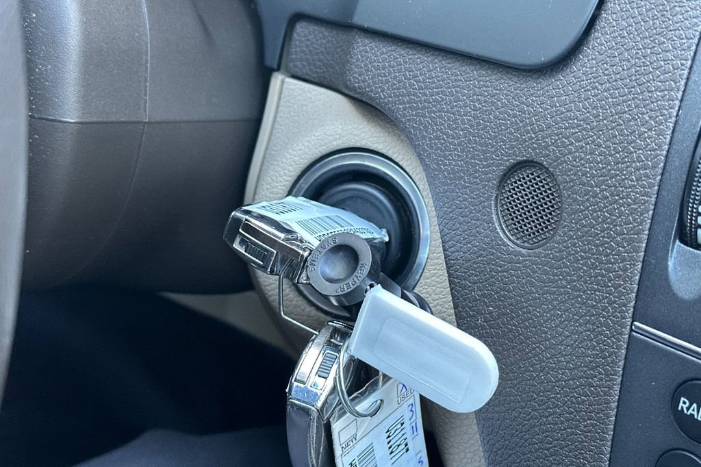 Used 2011 Mercedes-Benz C 300 Sedan image 22