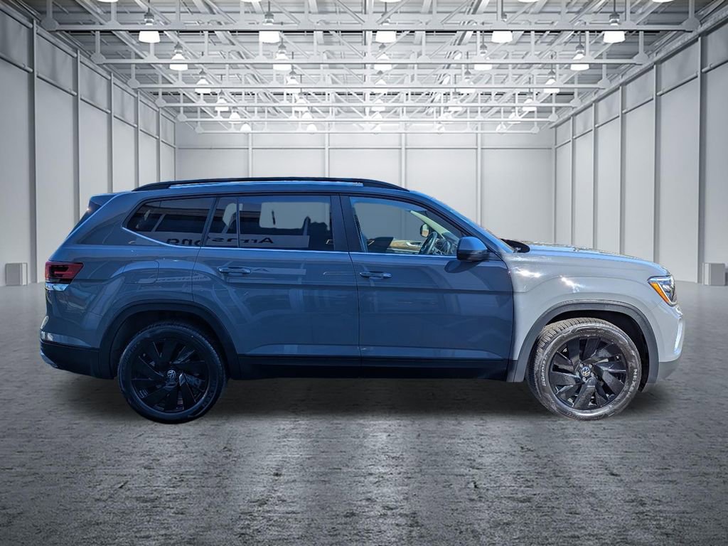 Used 2025 Volkswagen Atlas SE w/ Panoramic Sunroof Package AWD/4WD image 6