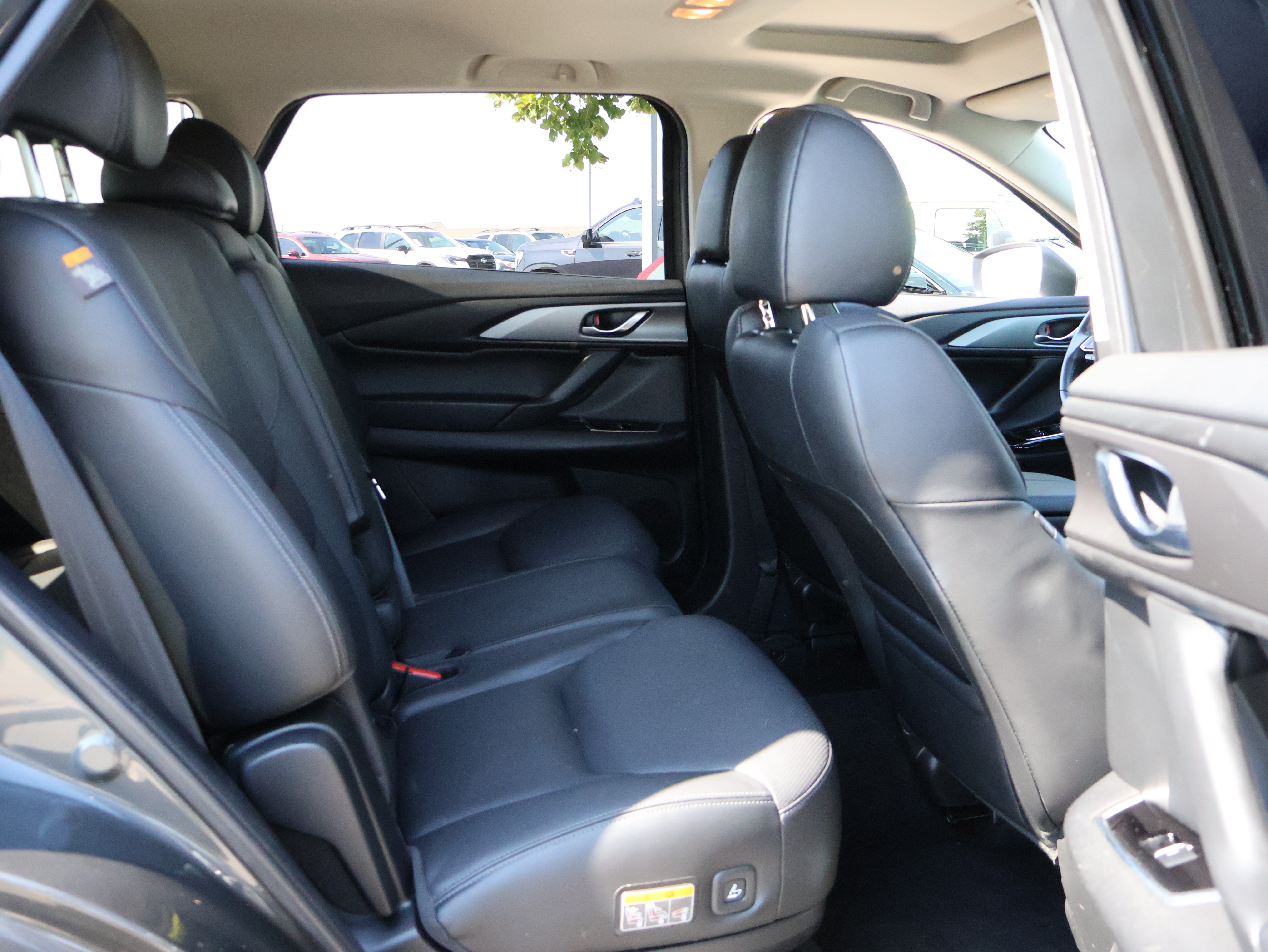Used 2023 MAZDA CX-9 Touring Plus AWD/4WD image 9