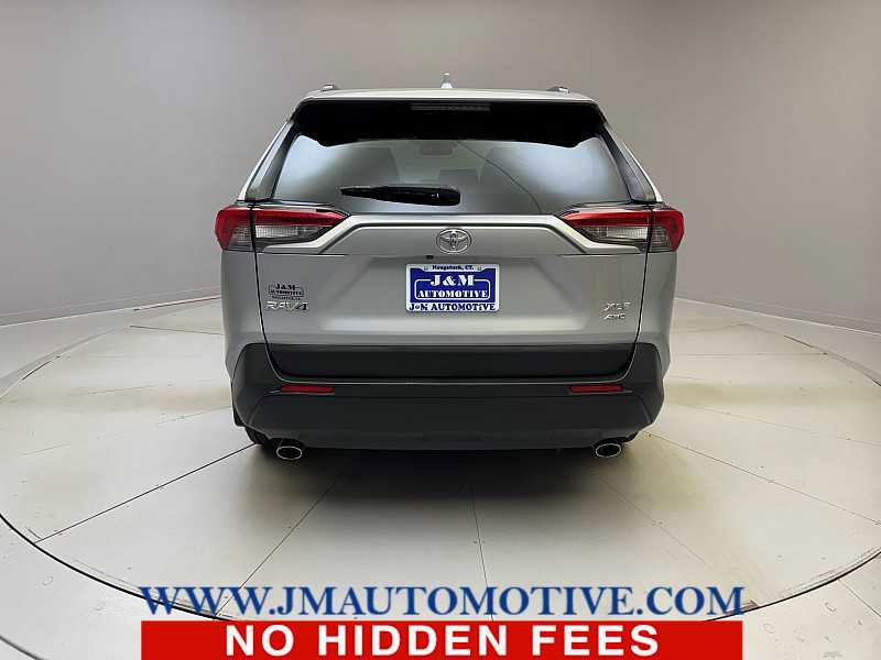 Used 2019 Toyota RAV4 XLE Premium w/ Cold Weather Package AWD/4WD image 4