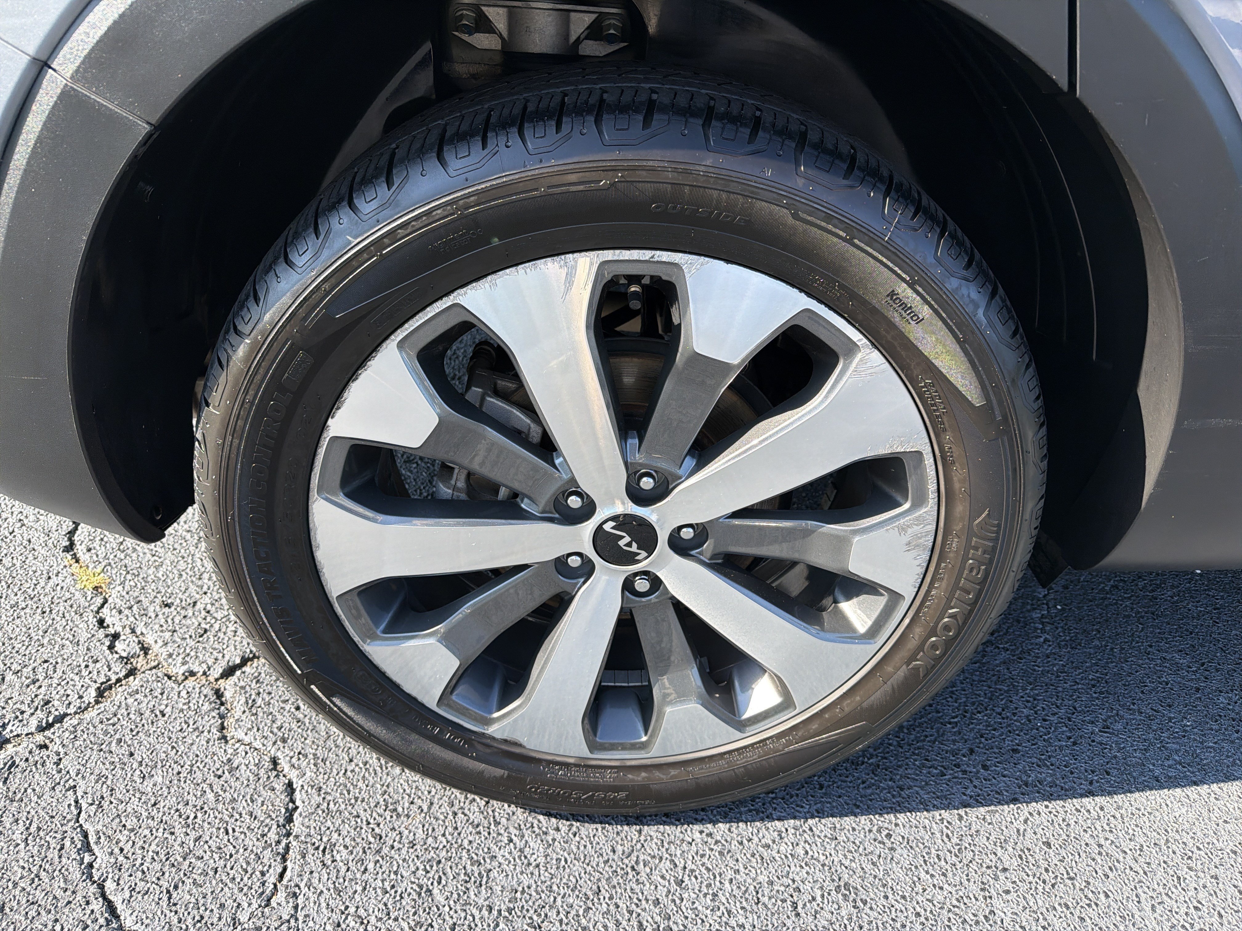 Used 2022 Kia Telluride EX w/ EX Premium Package FWD image 31