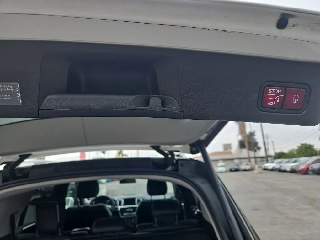 Used 2015 Mercedes-Benz ML 350 2WD w/ Premium 1 Package image 24