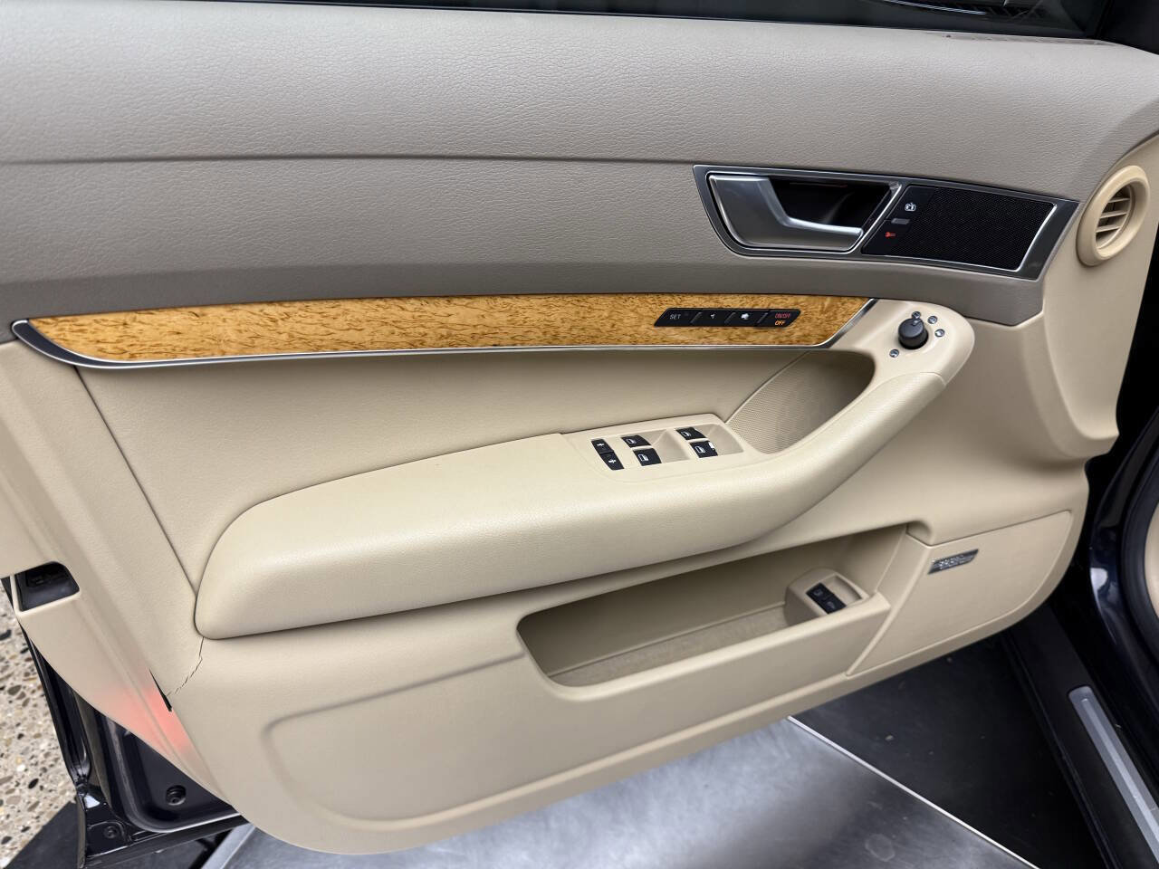 Used 2006 Audi A6 3.2 image 19