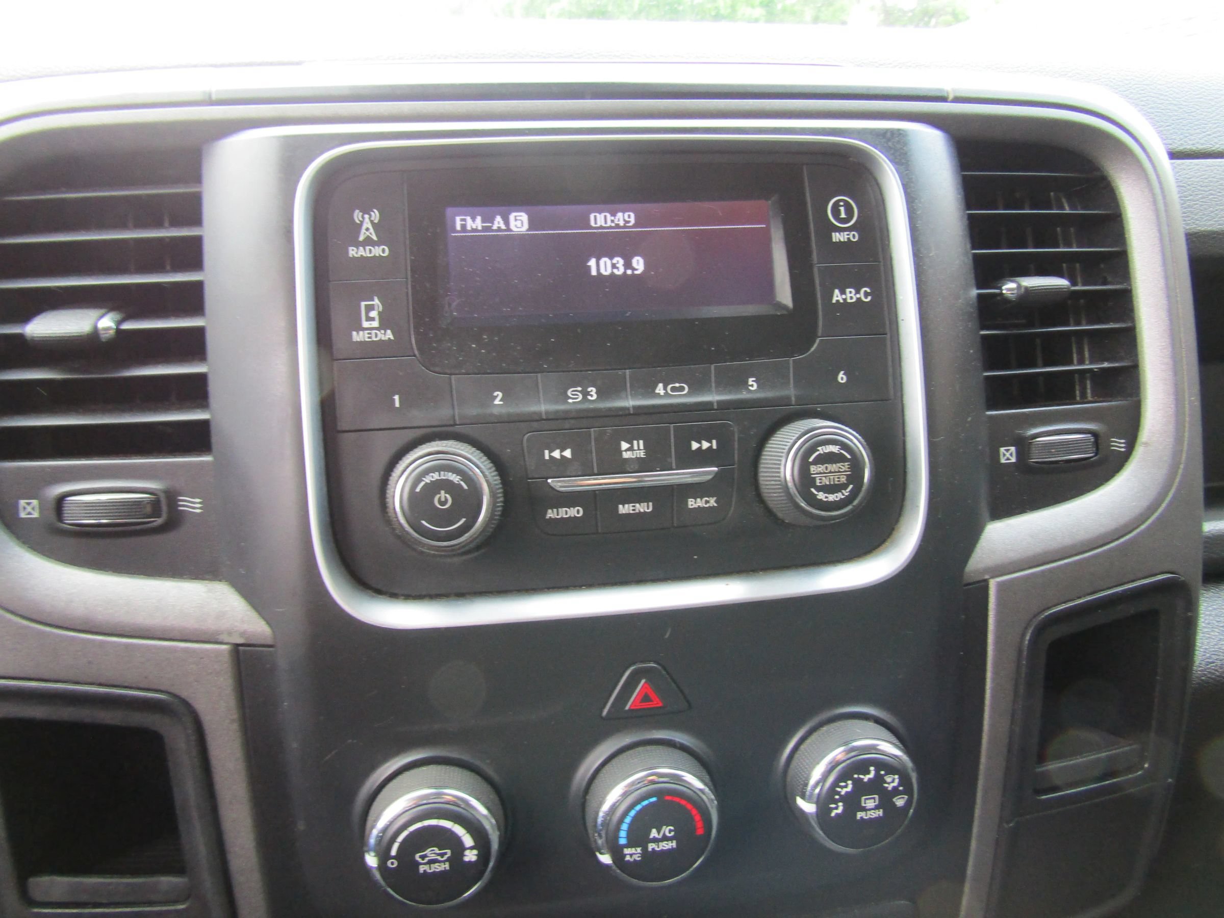 Used 2014 RAM 1500 Tradesman w/ Power & Remote Entry Group RWD image 20