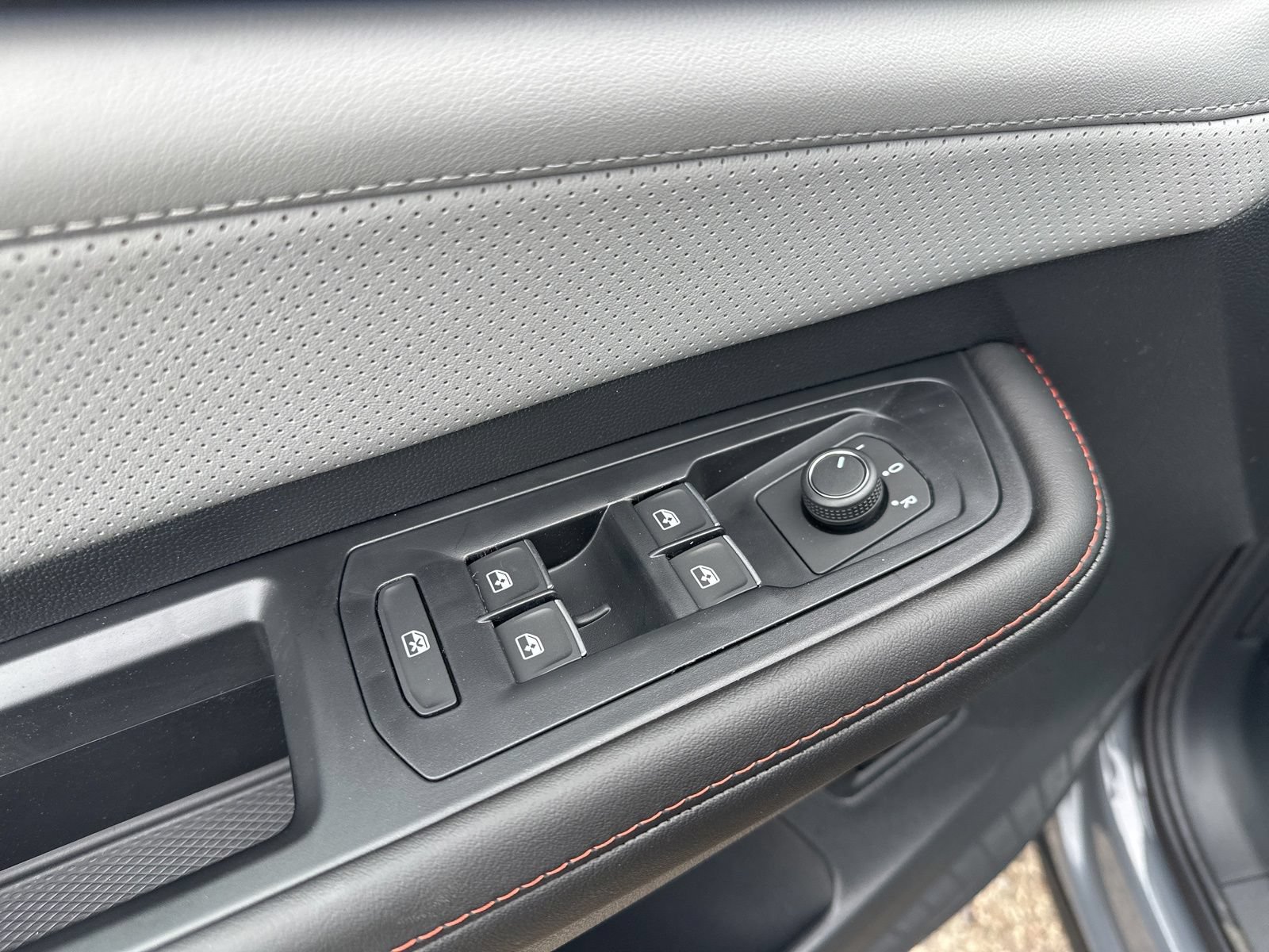 New 2026 Volkswagen Atlas Peak Edition AWD/4WD image 18