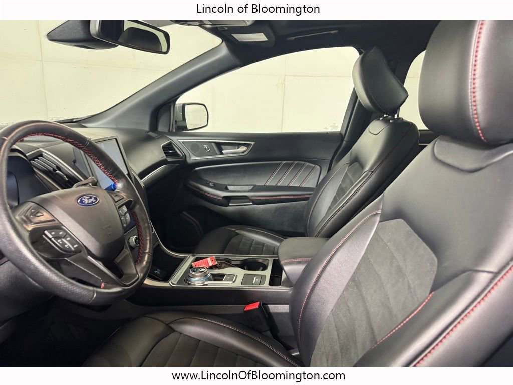Used 2022 Ford Edge ST-Line w/ Class II Trailer Tow Package AWD/4WD image 32