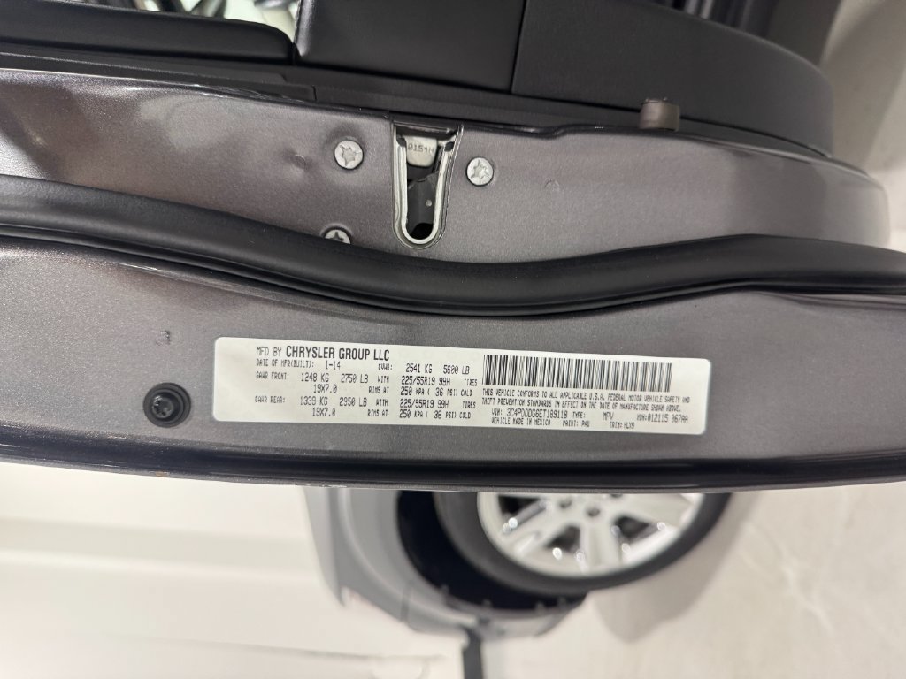 Used 2014 Dodge Journey Limited w/ Flexible Seating Group AWD/4WD image 40