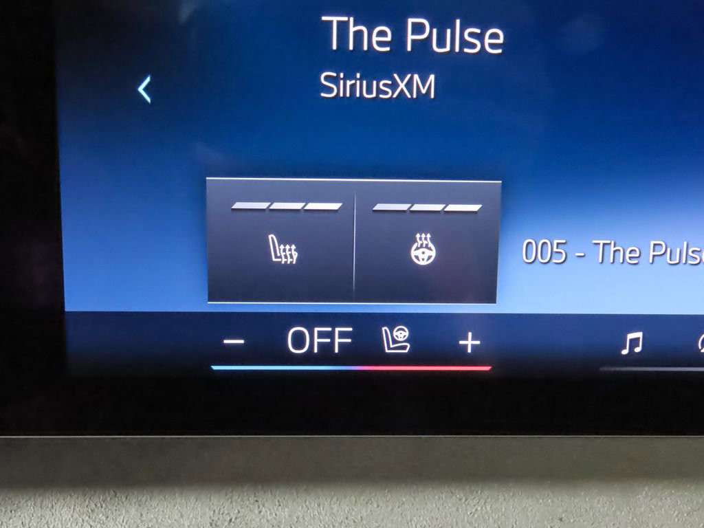 Used 2026 BMW iX xDrive45 w/ M Sport Package image 18