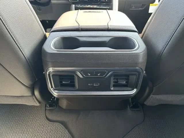 New 2026 GMC Sierra 3500 Denali w/ Technology Package AWD/4WD image 20
