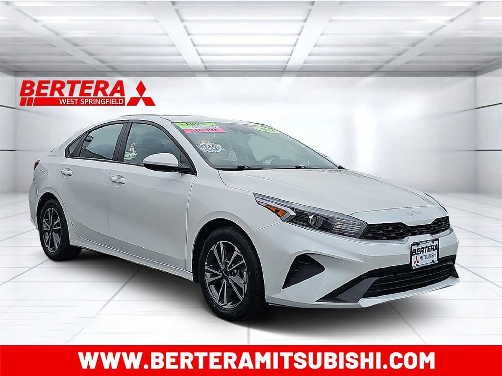 Used 2023 Kia Forte LXS FWD image 1