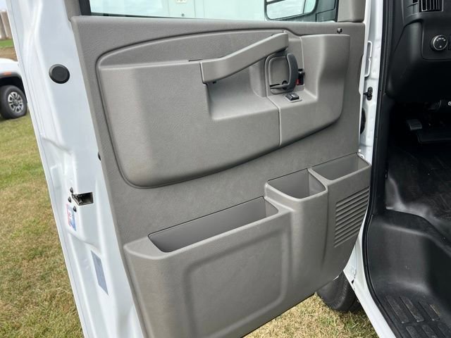 New 2025 GMC Savana 3500 w/ Power Convenience Package image 10